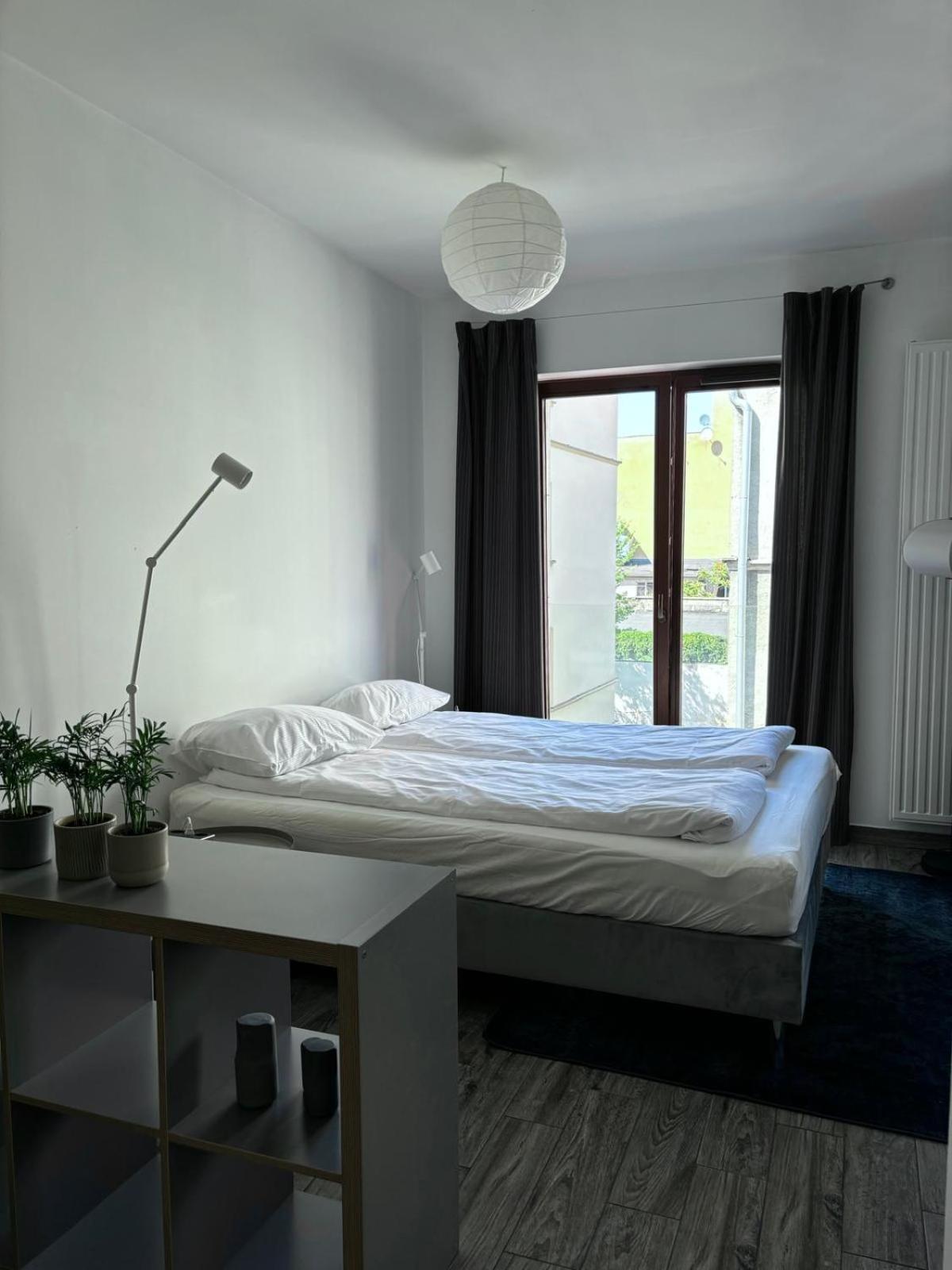 Modern In Old Town *